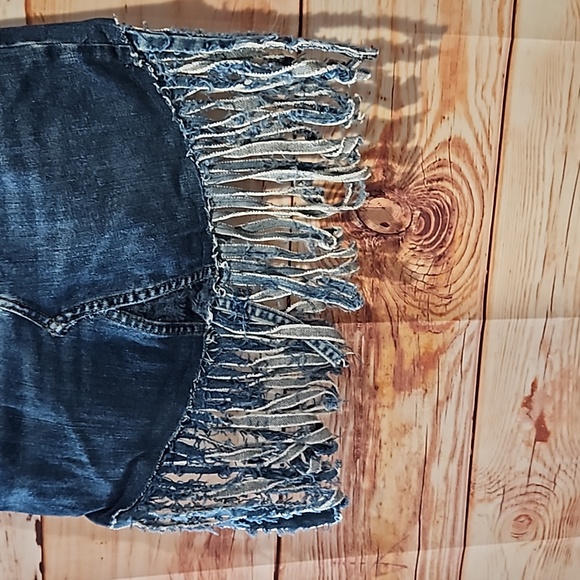 🎇NEW DESIGN! "ONE KIND DENIM Co." UPCYCLED DENIM JEANS FRINGED SHOULDER BAG $48 - Picture 4 of 11